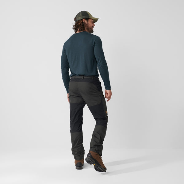 Pantalón resistente y ligero para caminatas y treks para Hombre