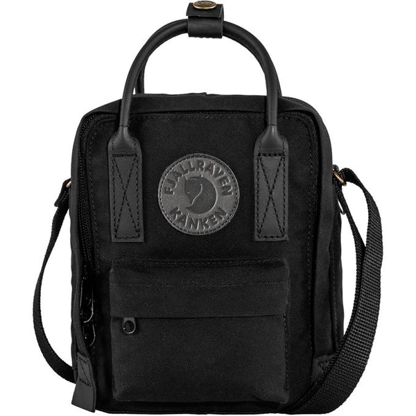 Kanken negra cuero new arrivals